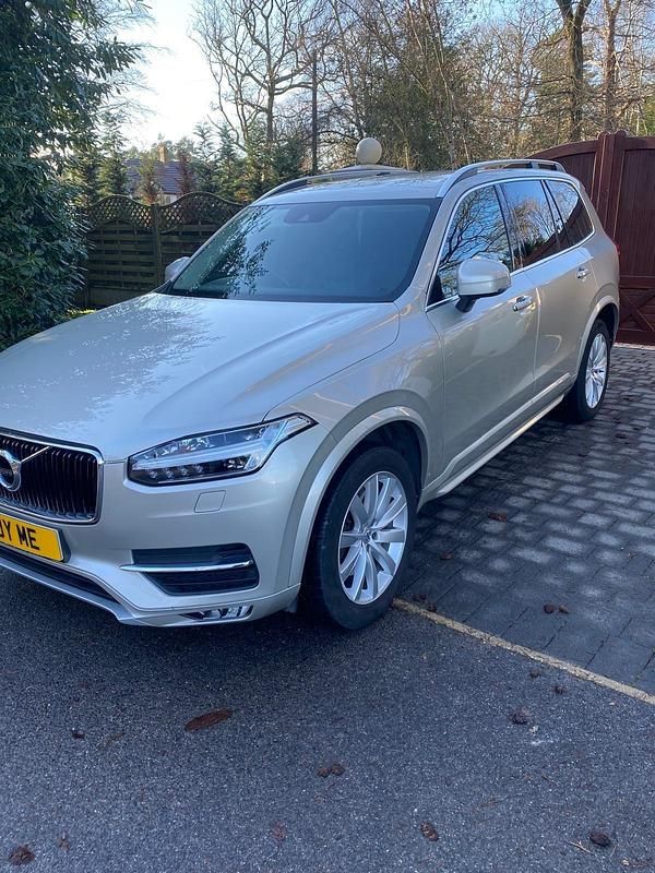 Used Volvo XC90 Momentum 2015 Gold SUV