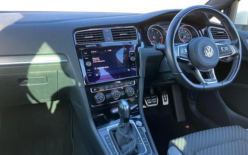 Used VW Golf VII R-line Edition 150 HP (110 kW) 2020 White Hatchback