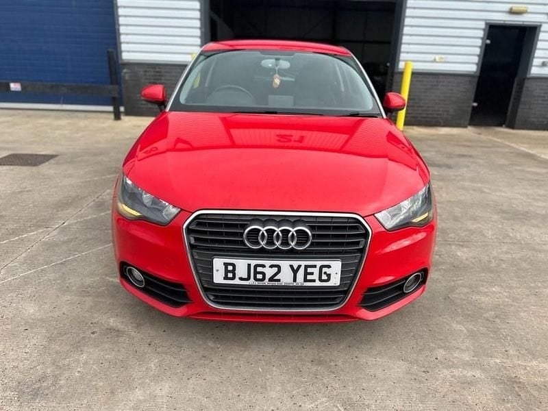 Used Audi A1 Sport 86 HP (63 kW) 2012 Red Hatchback