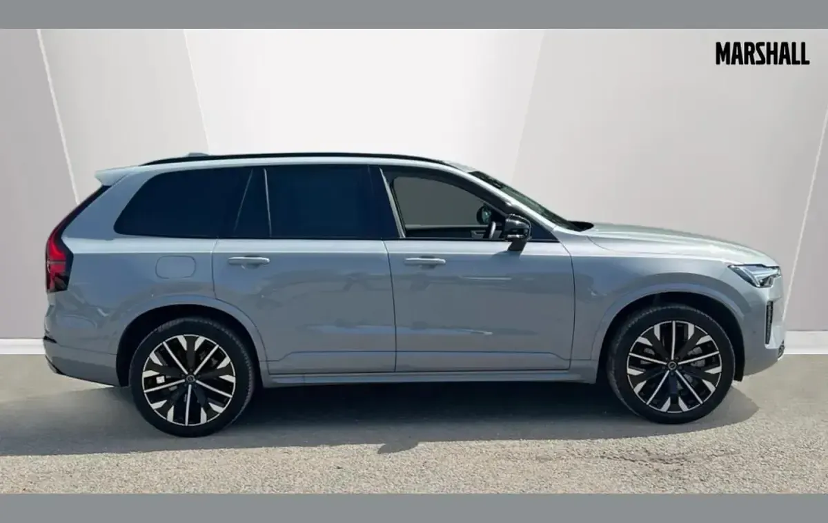 Used Volvo XC90 Ultra 455 HP (334 kW) 2025 Grey SUV