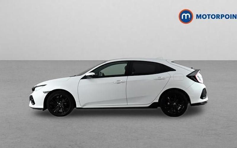 Begagnad Honda Civic Sport Plus 182 HK (133 kW) 2019 Vit Halvkombi