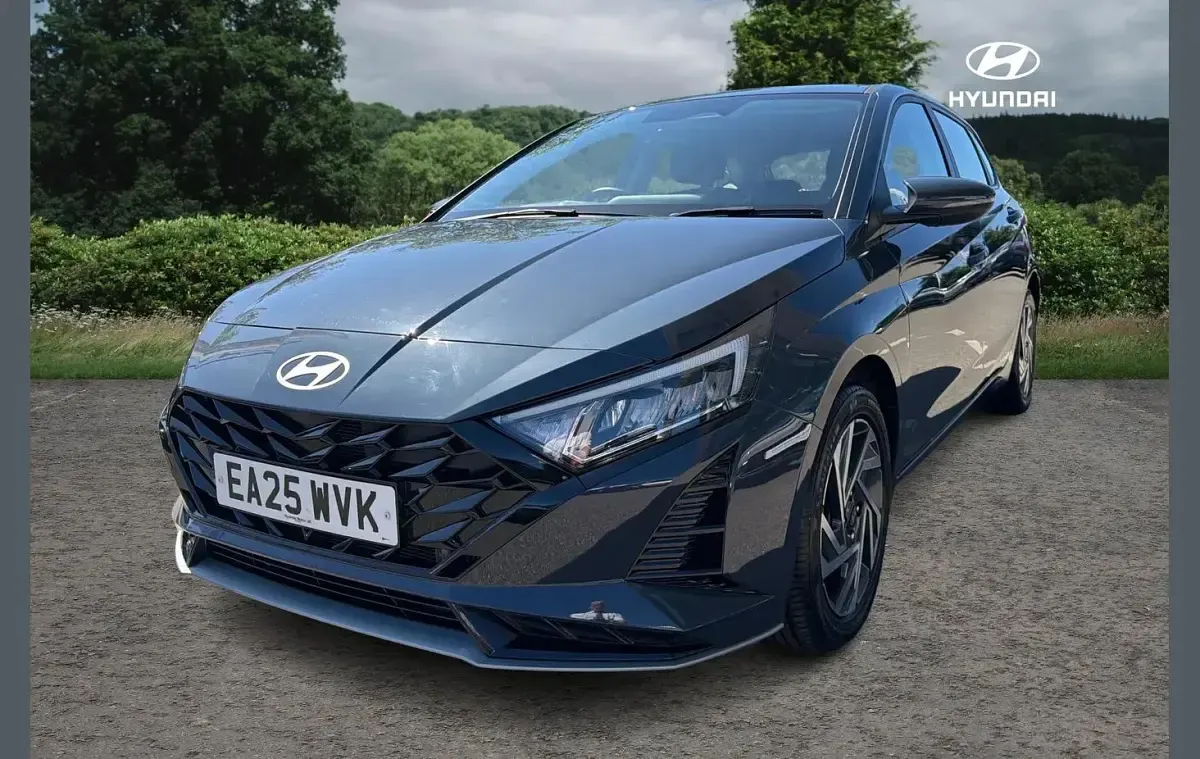 Used Hyundai i20 Advanced 99 HP (72 kW) 2025 Grey Hatchback