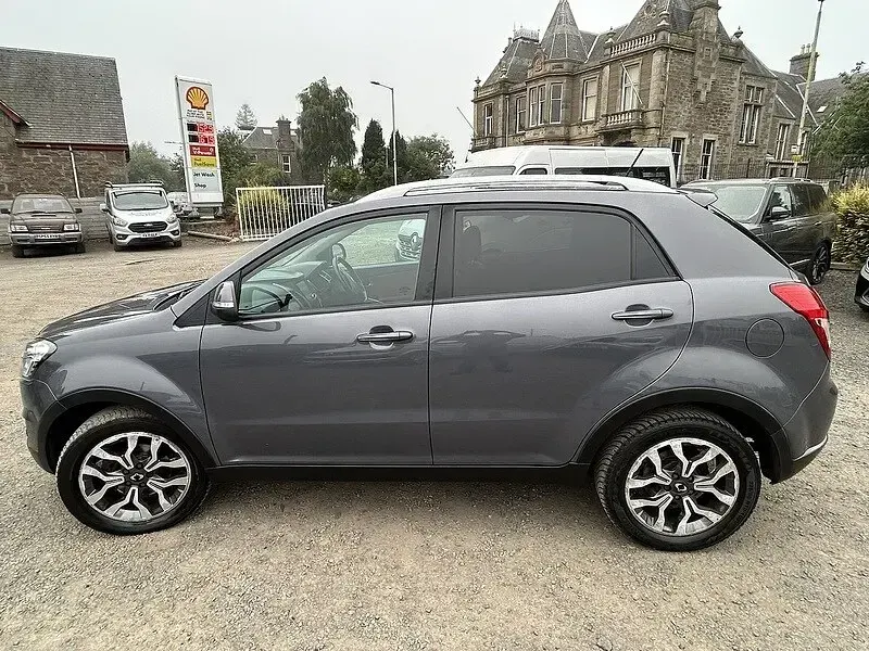Used SsangYong Korando 178 HP (130 kW) 2017 Grey SUV