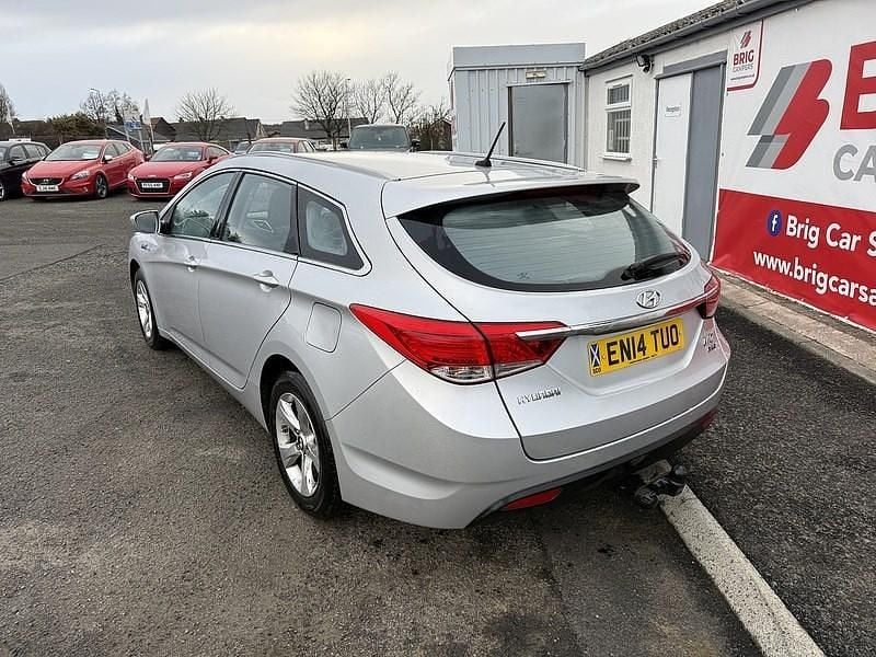 Used Hyundai i40 Active 115 HP (84 kW) 2014 Silver Estate