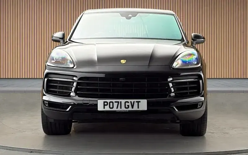 Used Porsche Cayenne 462 HP (339 kW) 2021 Jet black SUV