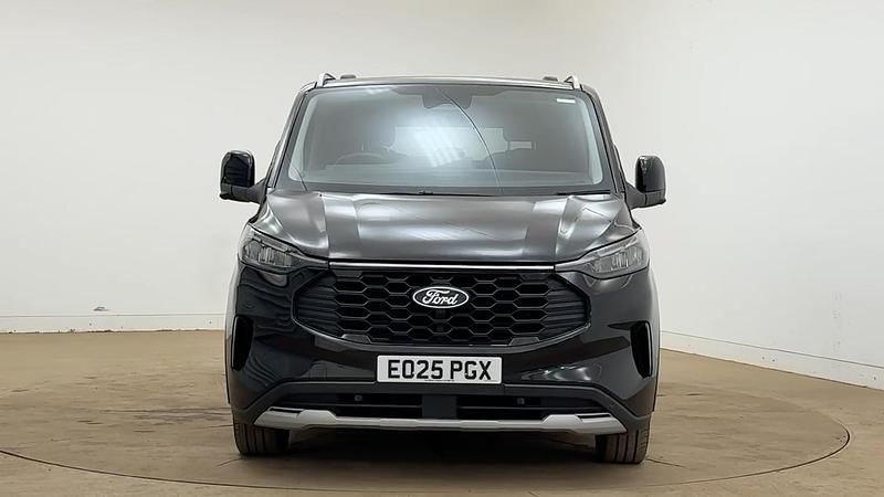 Used Ford Tourneo Active 170 HP (125 kW) 2025 Black MPV