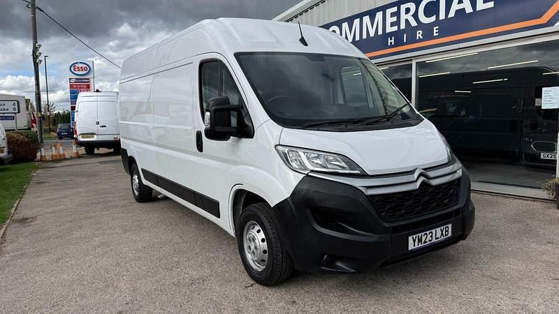 White Used 2023 Citroën Relay Van | £15,450 (Good price) - Image 1/4