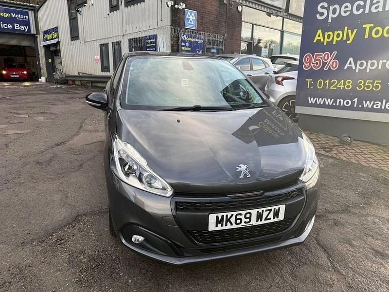 Used Peugeot 208 GT-line 2019 Grey Hatchback