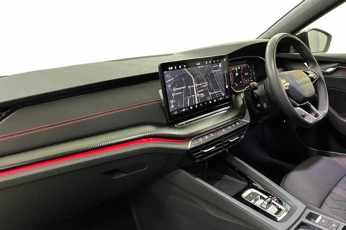 Gebraucht Skoda Octavia vRS 265 PS (194 kW) 2025 Grün Kleinwagen