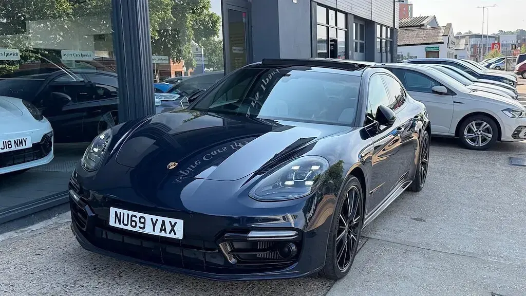 Used Porsche Panamera 462 HP (339 kW) 2019 Blue Hatchback