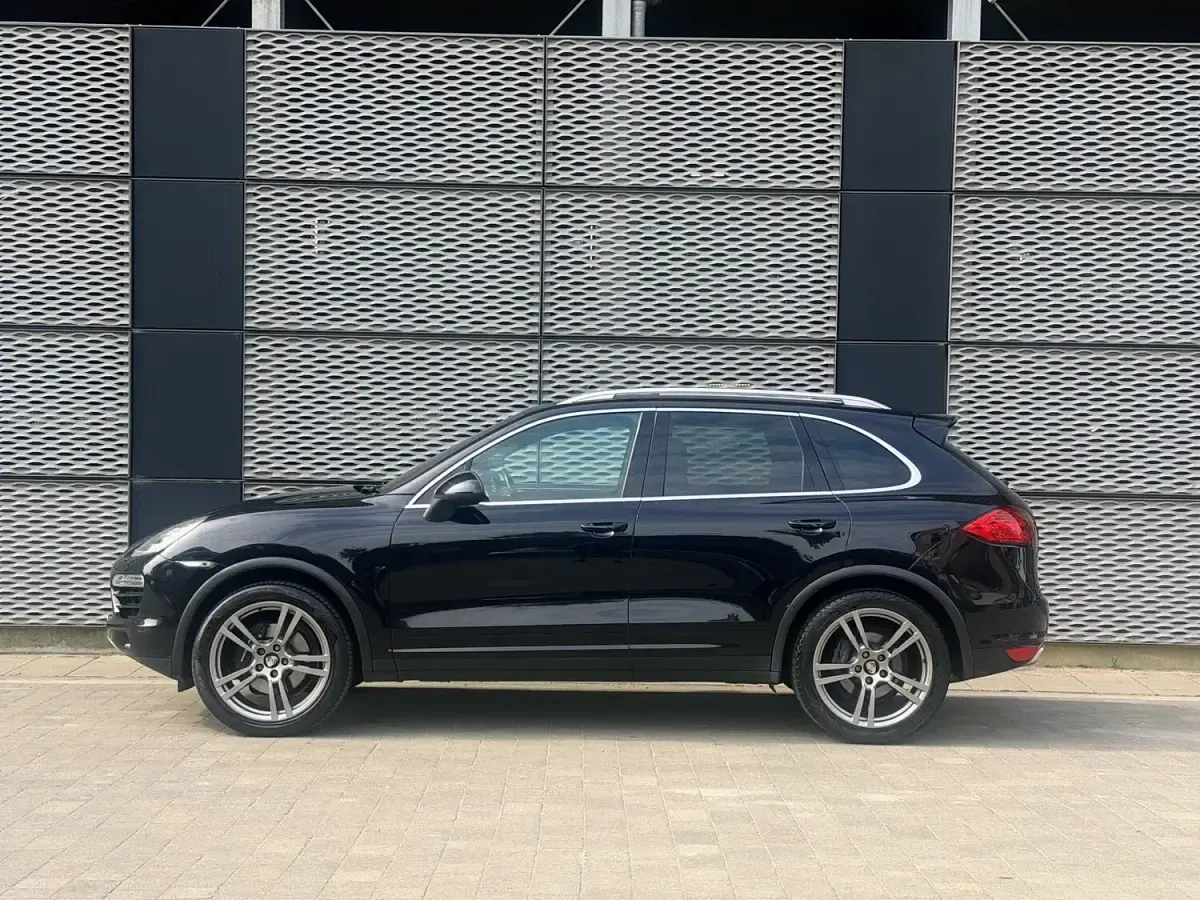 Used Porsche Cayenne Diesel 2010 Black SUV