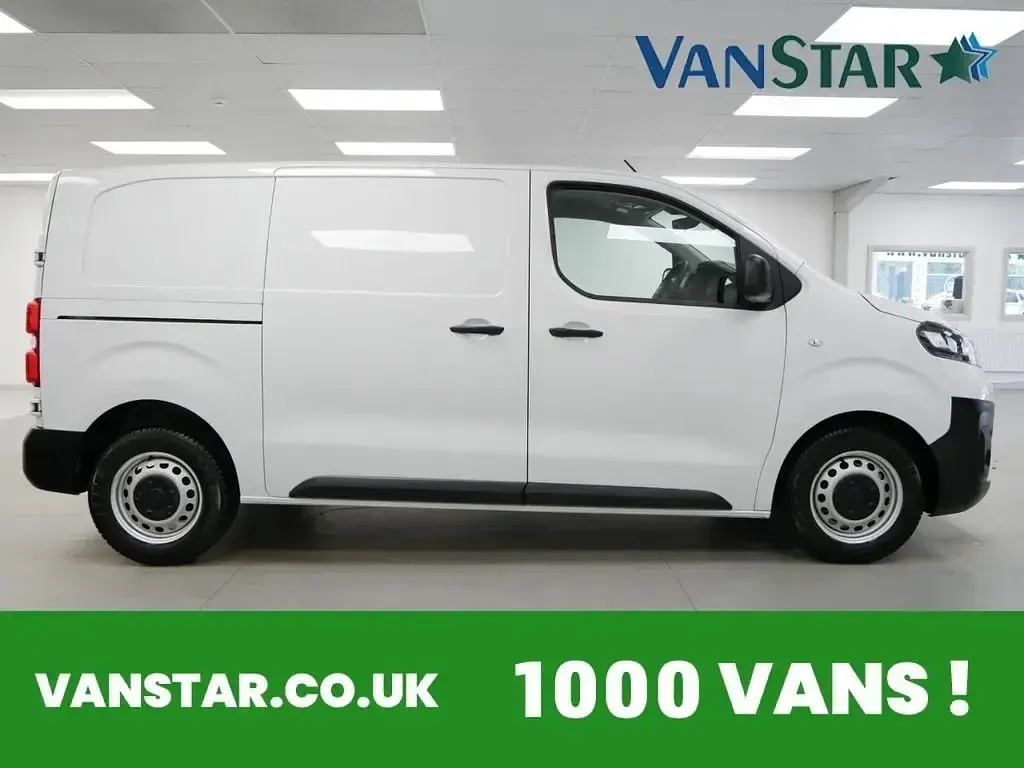 Gebraucht Vauxhall Vivaro Edition 100 PS (73 kW) 2023 Weiß Van / Kleinbus