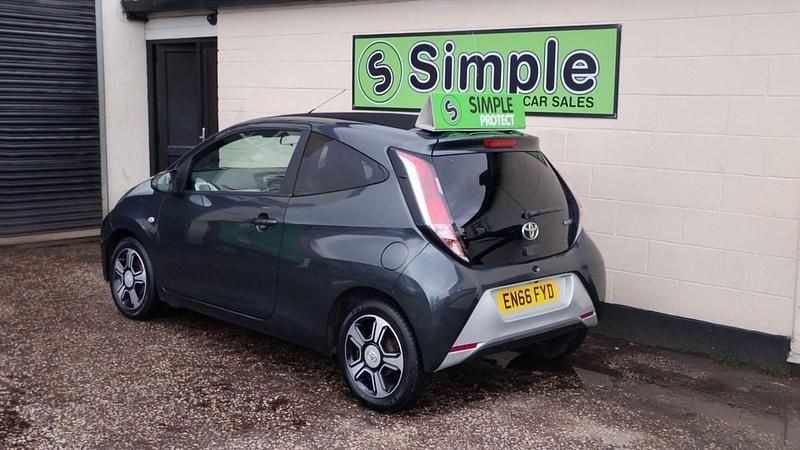 Used Toyota Aygo X-clusiv 68 HP (50 kW) 2017 Grey Hatchback