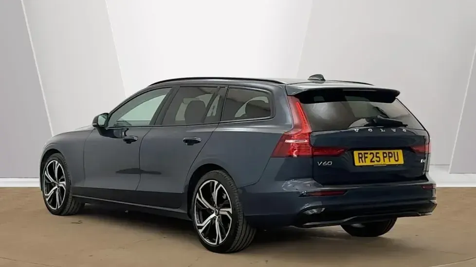 Used Volvo V60 Plus 197 HP (144 kW) 2025 Metallic  denim blue Estate