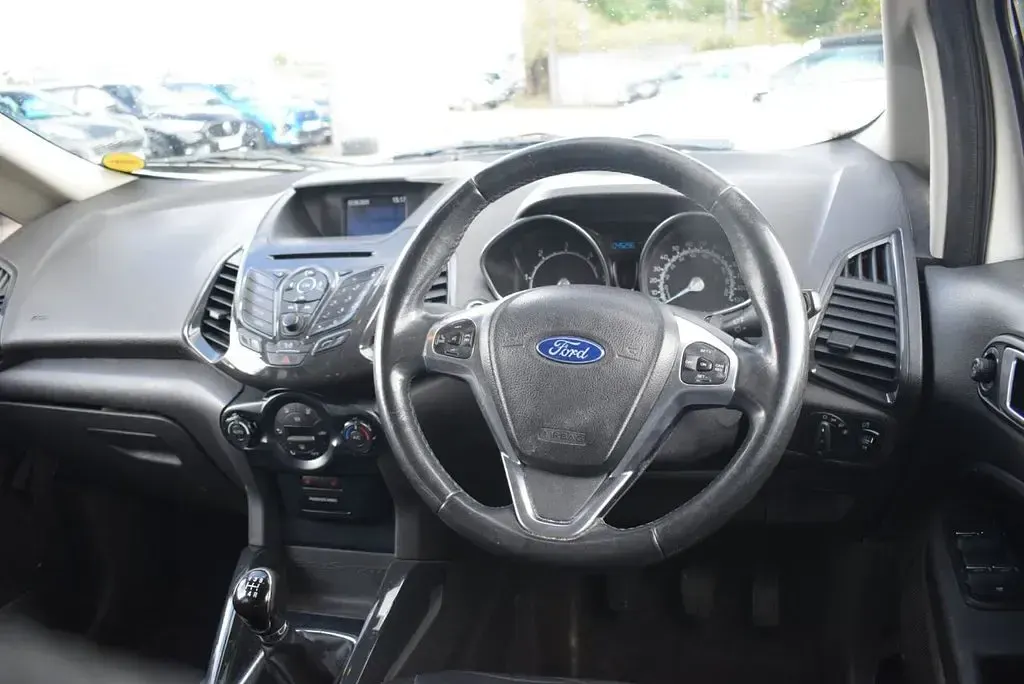 Used Ford Ecosport Titanium 95 HP (69 kW) 2017 White SUV