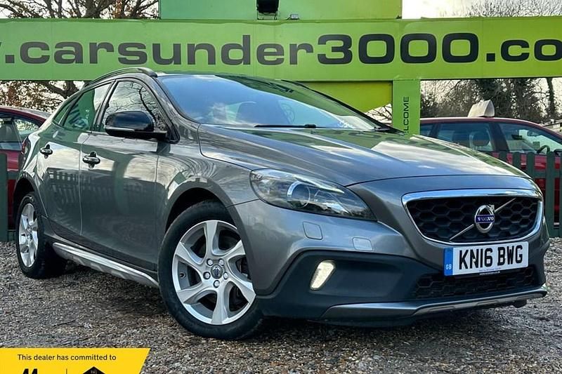 Used 2016 Volvo V40 CC Estate | £6,200 (Fair price) - Image 1/1