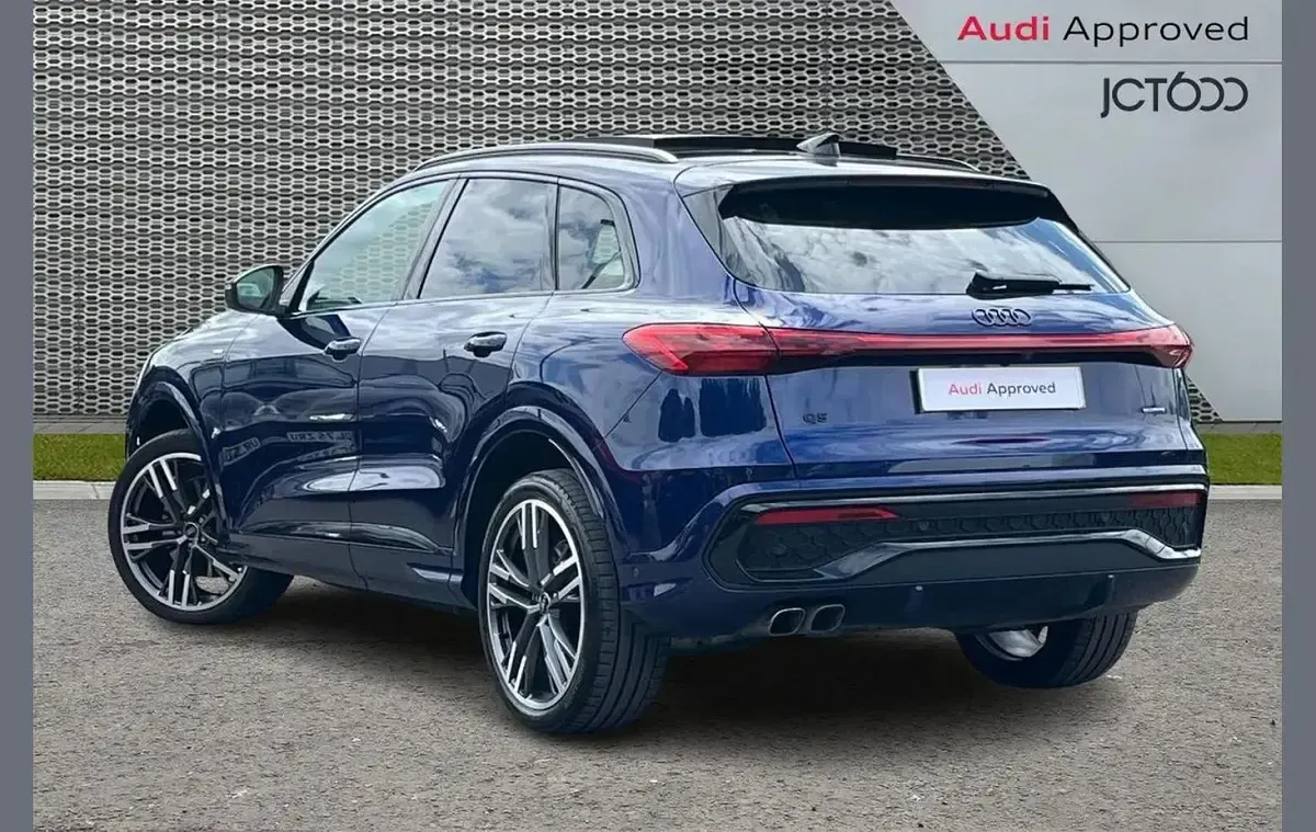 Used Audi Q5 Advanced 204 HP (150 kW) 2025 Blue SUV