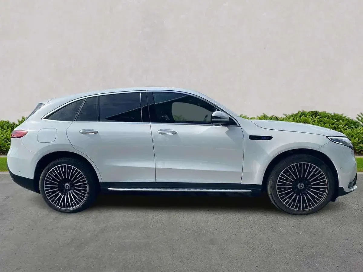Used Mercedes EQC400 AMG Line Premium 300 kW (408 HP) 2023 White SUV
