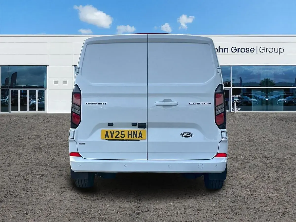 Used Ford Transit Custom Limited 232 HP (170 kW) 2025 White Van