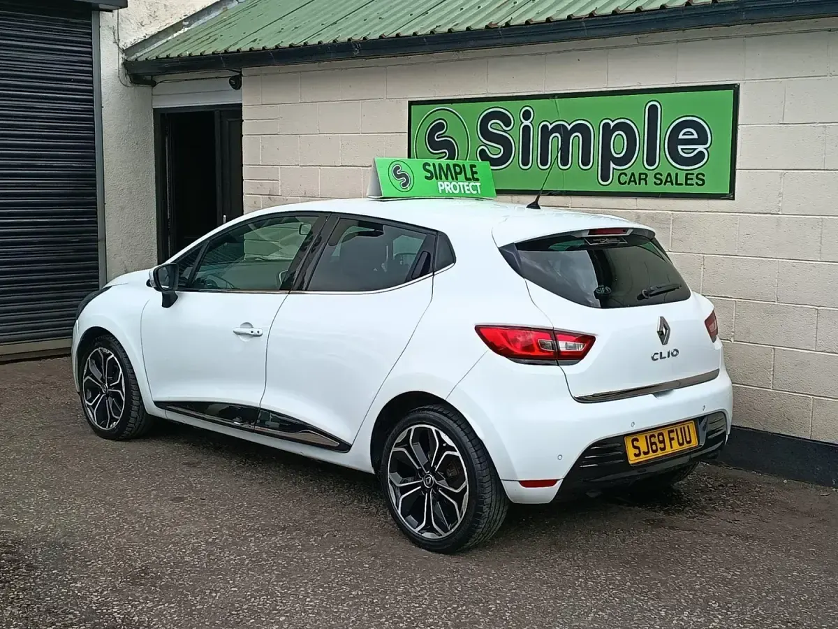 Usado Renault Clio IV Iconic 90 HP (66 kW) 2019 Branco Citadino