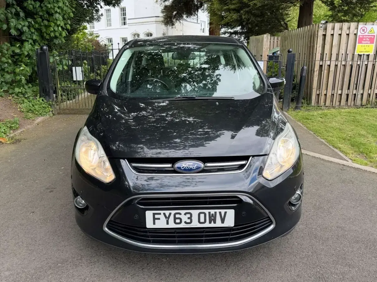 Used Ford C-MAX Titanium 2013 Black MPV