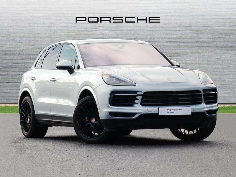 Dolomite silver metallic Used 2023 Porsche Cayenne SUV | £59,990 (Super price) - Image 1/4