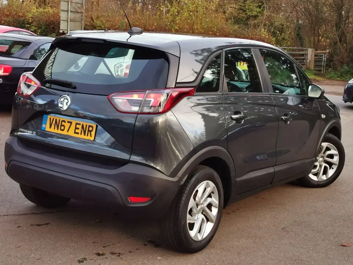 Used Vauxhall Crossland X 81 HP (59 kW) 2017 Grey SUV