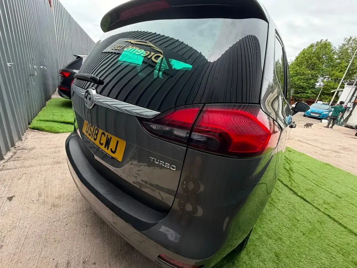 Used Vauxhall Zafira SRi 140 HP (102 kW) 2018 Grey MPV