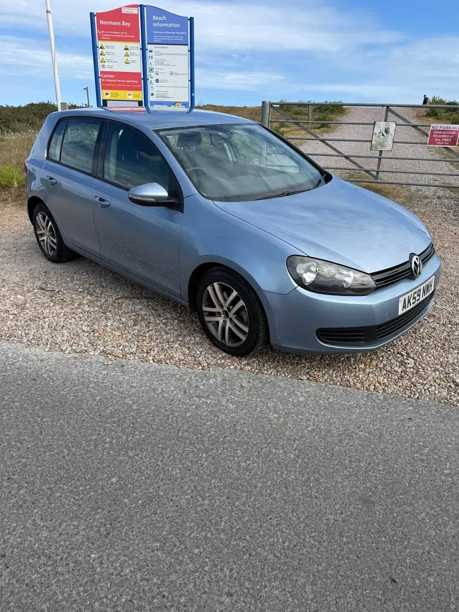 Usado VW Golf VI SE 140 HP (102 kW) 2009 Azul Citadino