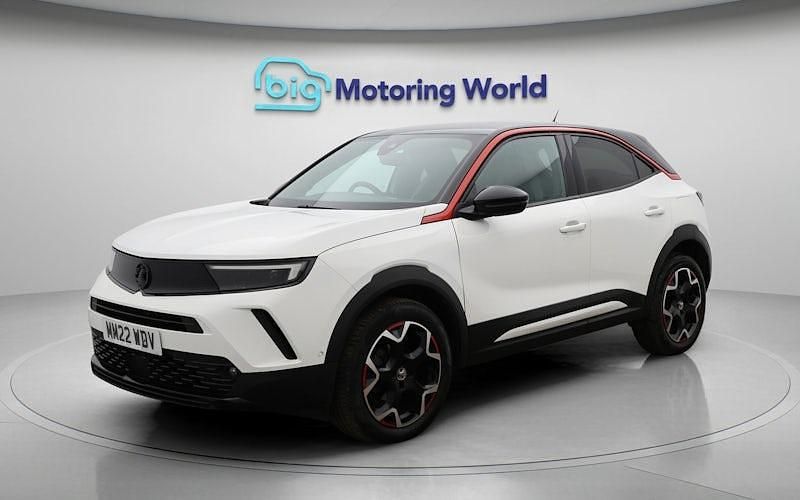 Used Vauxhall Mokka SRi 131 HP (96 kW) 2022 White SUV