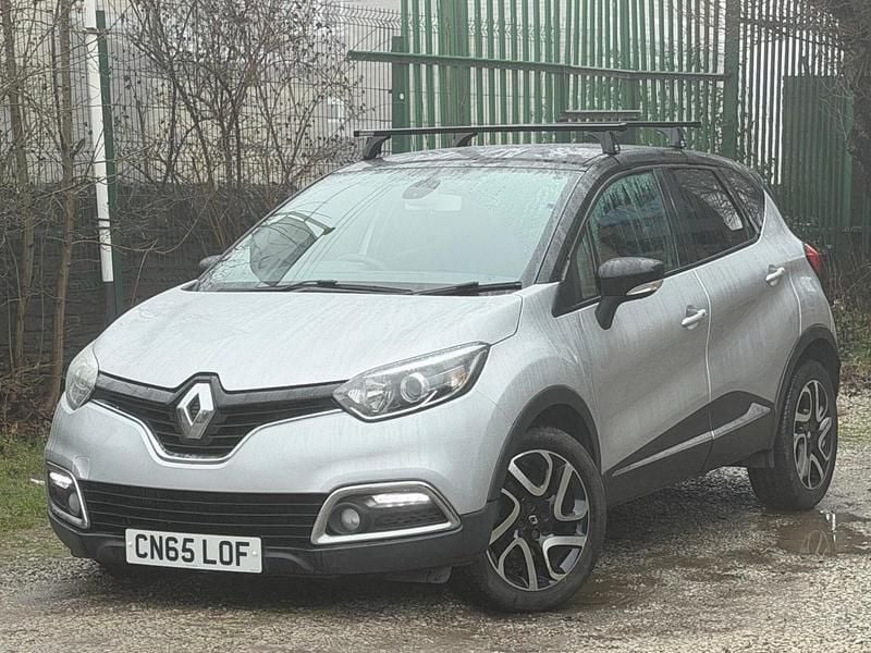Used Renault Captur Dynamique 2015 Silver/black SUV