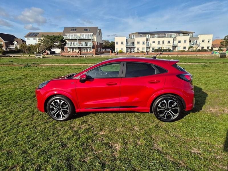 Fantastic red pearlescent Used 2024 Ford Puma ST-Line SUV | £21,995 (Expensive) - Image 1/4