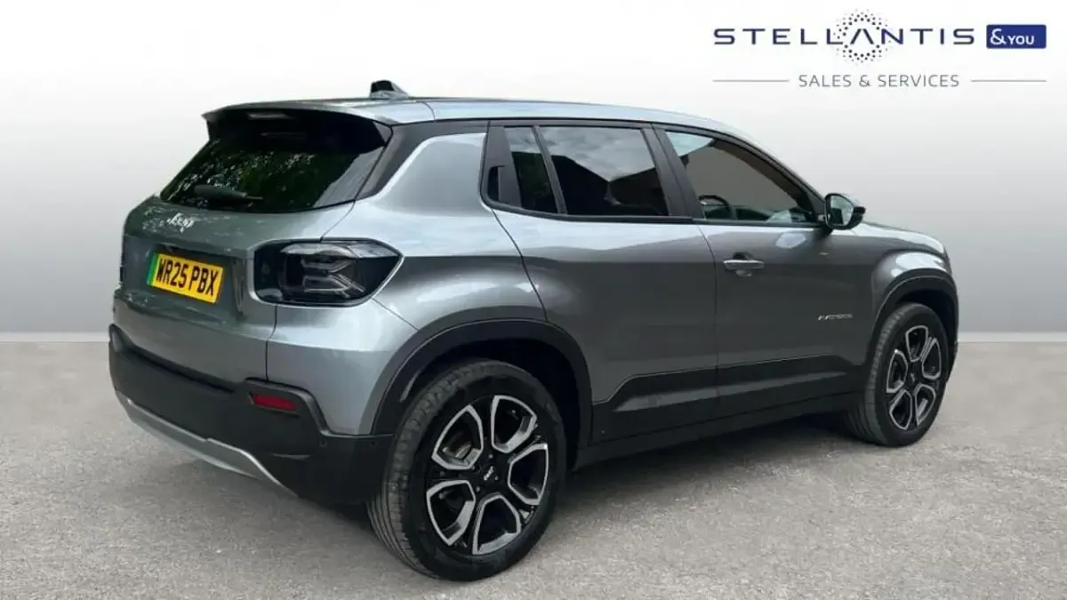 Used Jeep Avenger EV Summit 113 kW (154 HP) 2025 Grey SUV