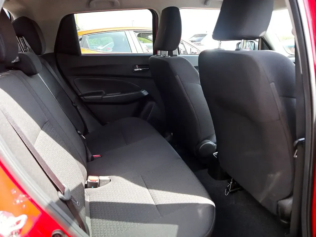 Used Suzuki Swift SZ5 83 HP (61 kW) 2023 Red Hatchback