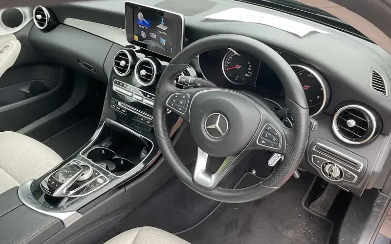 Used Mercedes C220 170 HP (125 kW) 2015 Grey Sedan