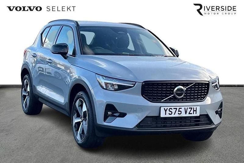 Black New 2025 Volvo XC40 Plus SUV | £32,950 (Super price) - Image 1/1
