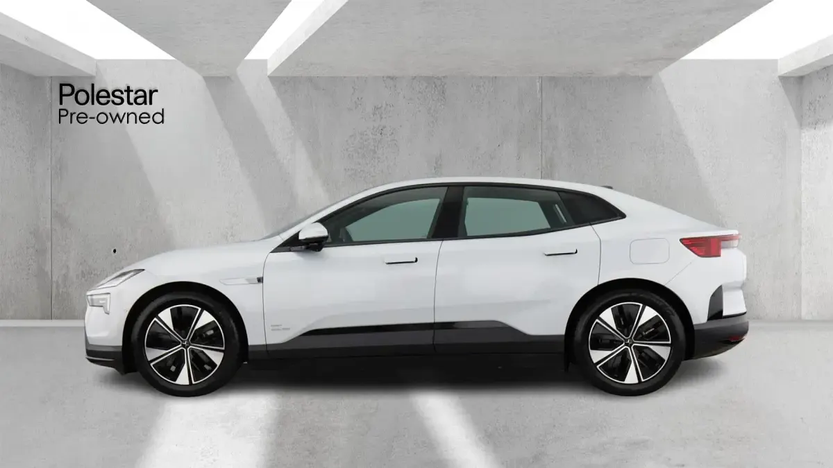 Begagnad Polestar 4 Plus 200 kW (272 HK) 2025 Silver SUV