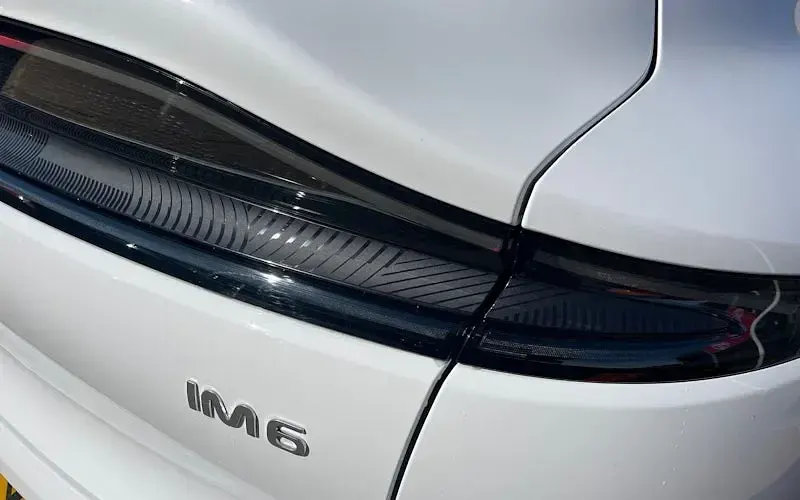 New MG IM6 553 kW (752 HP) 2025 White SUV