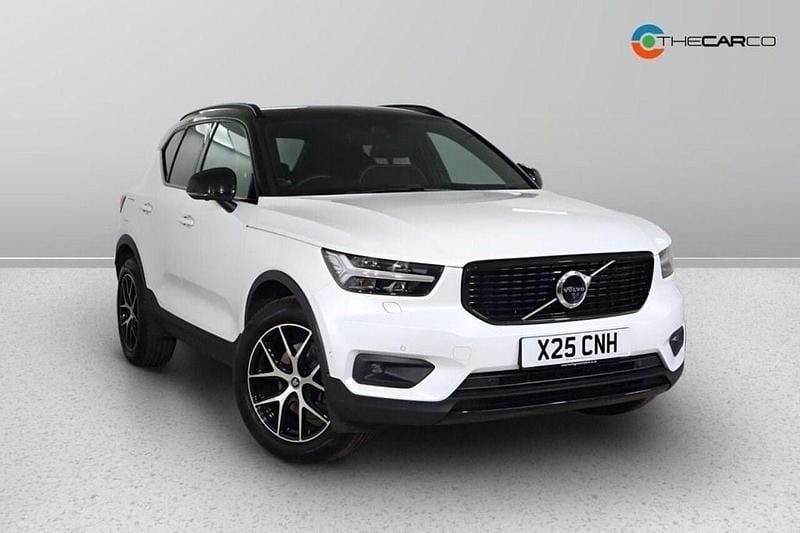 White Used 2019 Volvo XC40 R-Design Pro SUV | £23,975 (Fair price) - Image 1/1