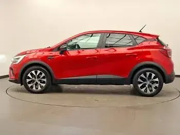 Używany Renault Captur Evolution 142 KM (104 kW) 2023 Czerwony SUV