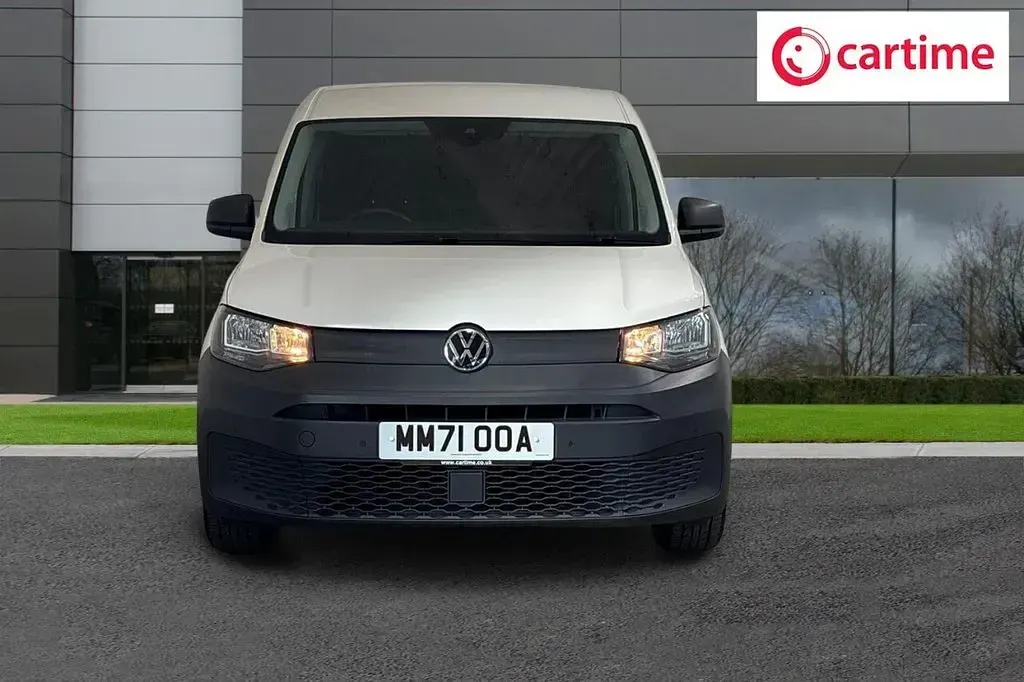 Used VW Caddy Maxi S 102 HP (75 kW) 2022 White MPV