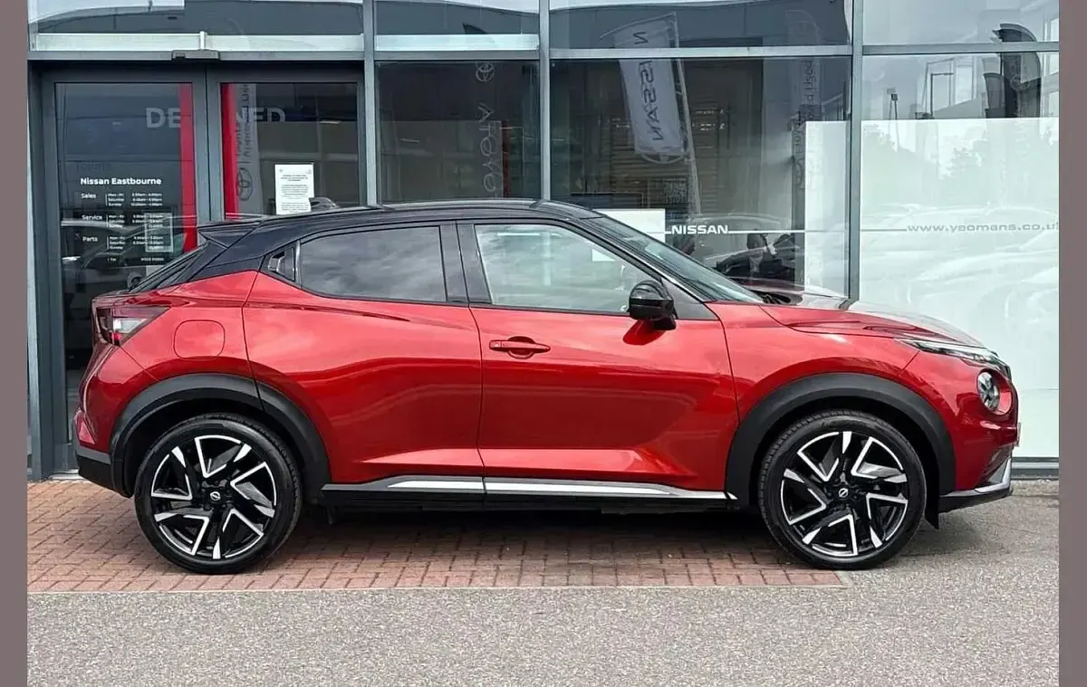 Used Nissan Juke Tekna+ 114 HP (83 kW) 2025 Red SUV