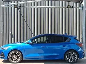 Used Ford Focus ST-Line 155 HP (114 kW) 2022 Blue Hatchback