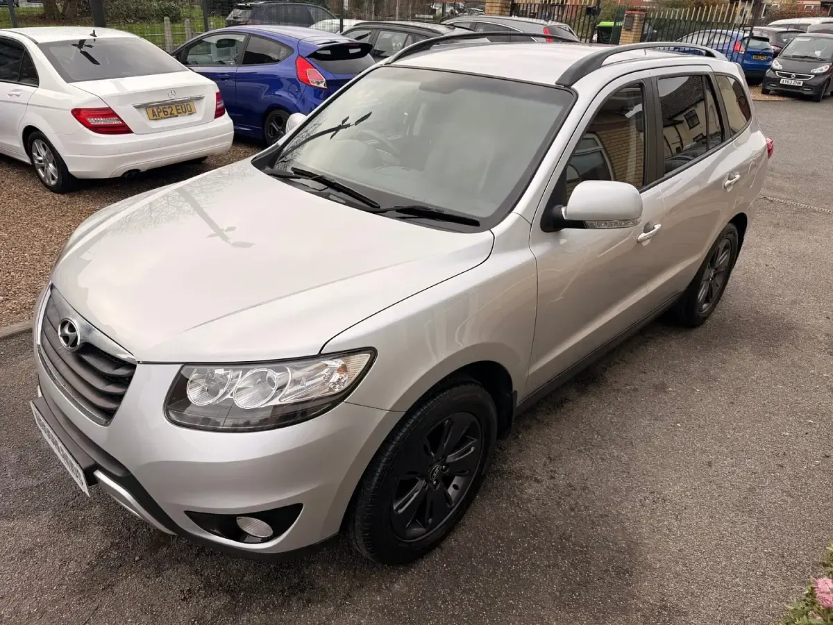 Used Hyundai Santa Fe Premium 197 HP (144 kW) 2012 Silver SUV