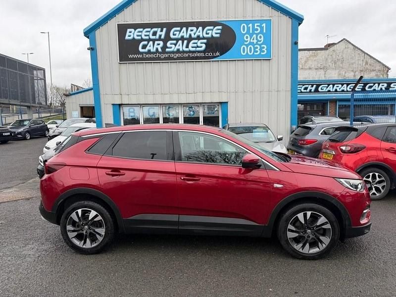 Used Vauxhall Grandland X Sport 130 HP (95 kW) 2018 Red SUV