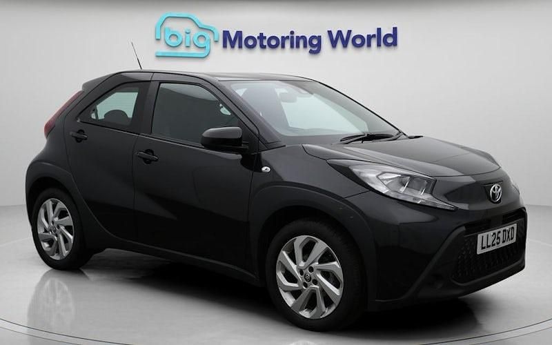 Used 2024 Toyota Aygo PURE Hatchback | £16,000 (Fair price) - Image 1/4