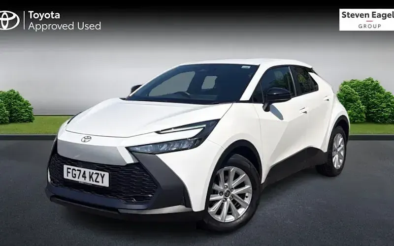 Used Toyota C-HR 140 HP (102 kW) 2026 SUV