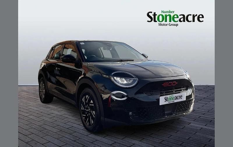 Black New 2025 Fiat 600 Red SUV | £18,990 (Good price) - Image 1/4