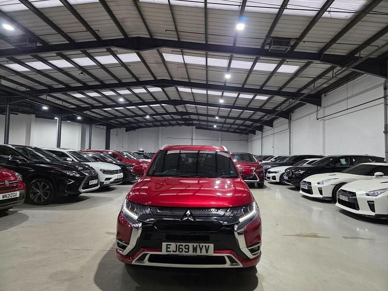 Used Mitsubishi Outlander P-HEV 2020 Red Estate