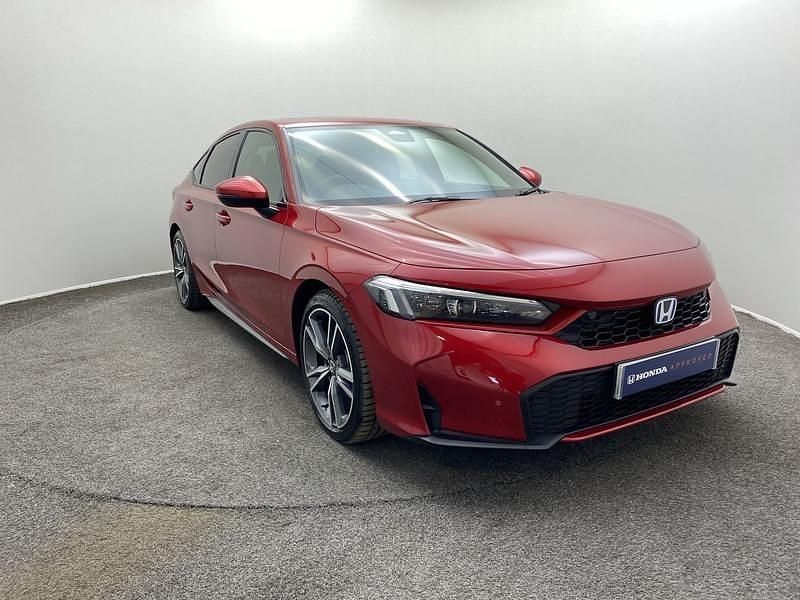 Used Honda Civic Advance 2025 Red Hatchback